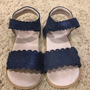 Livie & Luca Navy Size 3